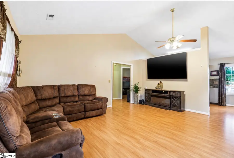119 E Ridgemount Court, Greenville, SC 29617 - #2