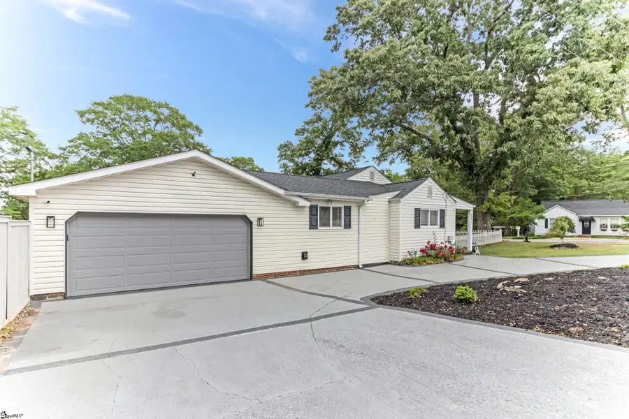 201 S Pliney Circle, Simpsonville, SC 29681 - #3