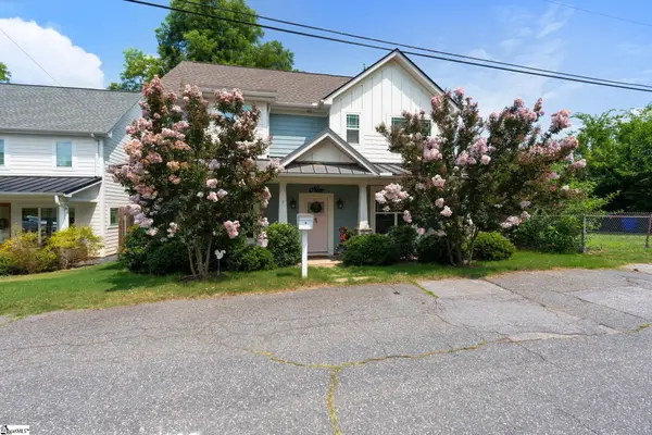 9 Winn Street, Greenville, SC 29601