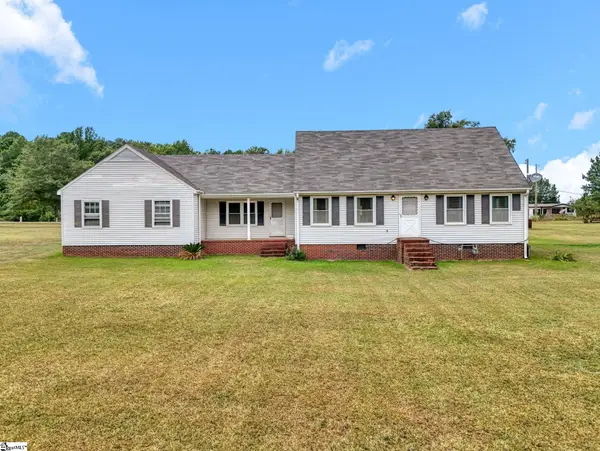 1154 Sandy Spring Road, Laurens, SC 29360