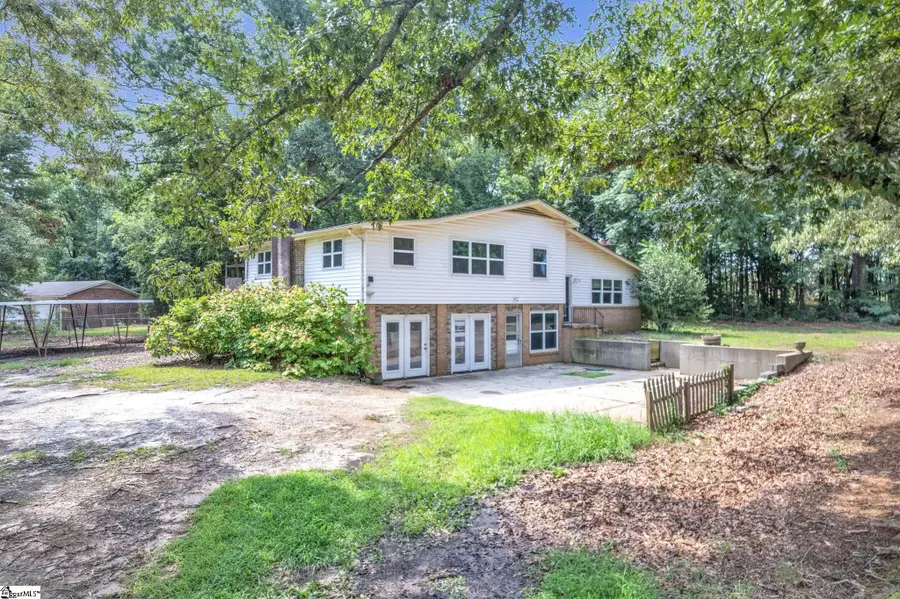 1201 Lakeview Circle, Greer, SC 29651 - #3