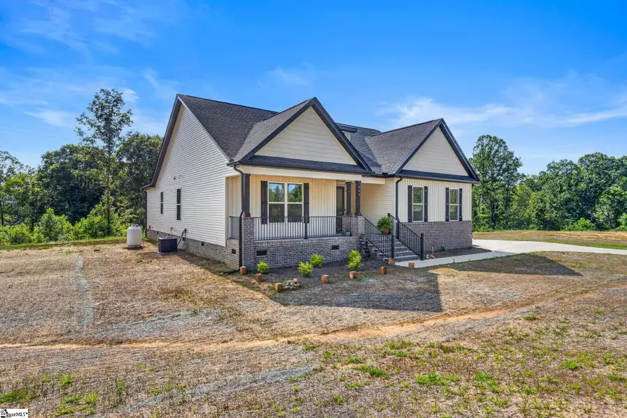 748 Cattle Drive, Laurens, SC 29630 - #2