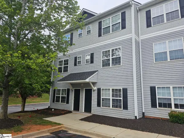 120 University Village Drive, Central, SC 29630