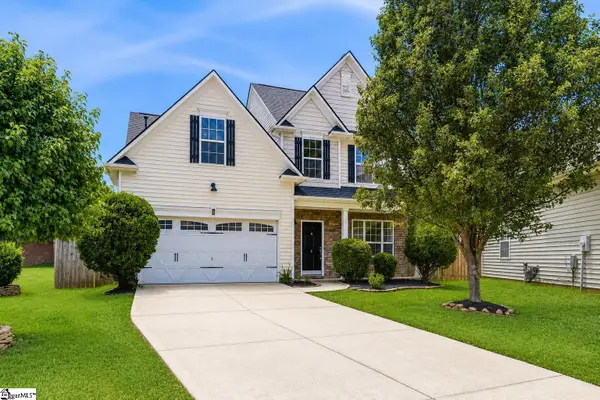 8 Carillon Court, Simpsonville, SC 29681