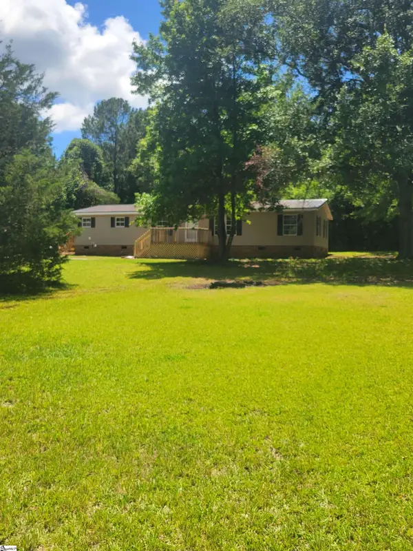 22 Lakeview Road, Fountain Inn, SC 29644