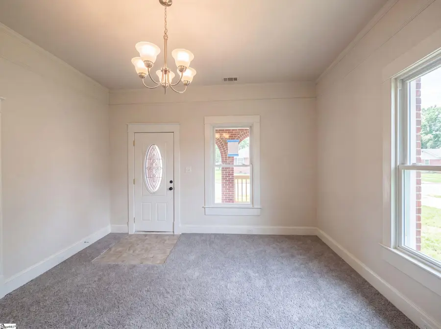 112 Sherard Avenue, Ninety Six, SC 29666 - #3