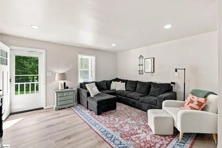 23 Lee Way, Taylors, SC 29687 - #3