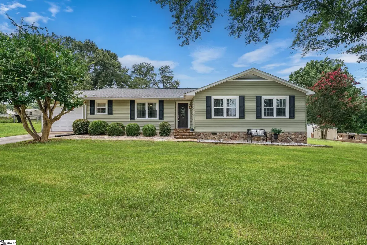 104 Menlo Drive, Simpsonville, SC 29680 - #1