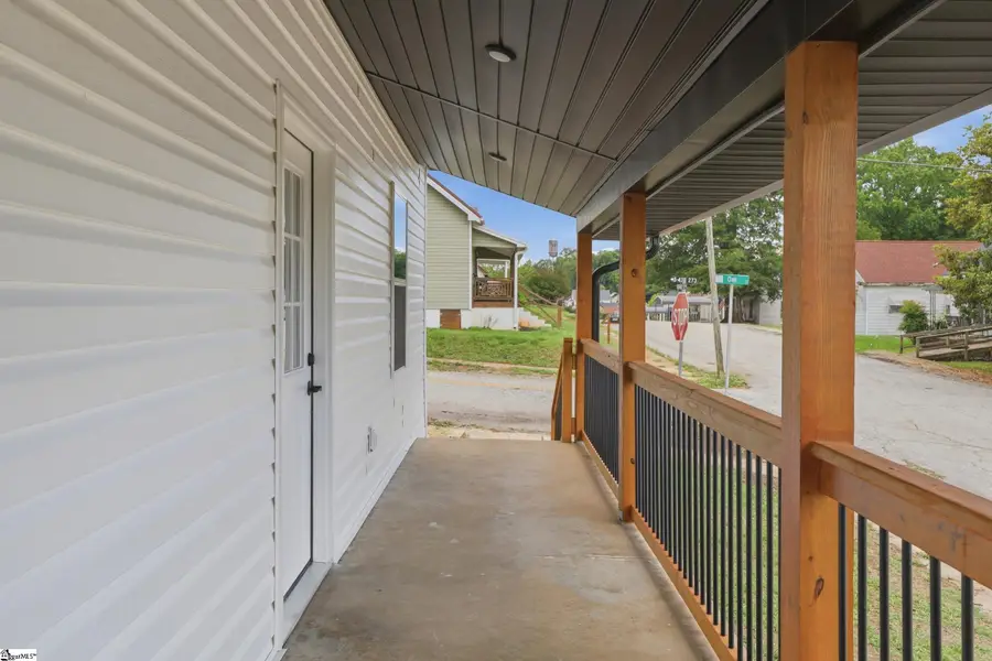706 Gray Street, Woodruff, SC 29388 - #2