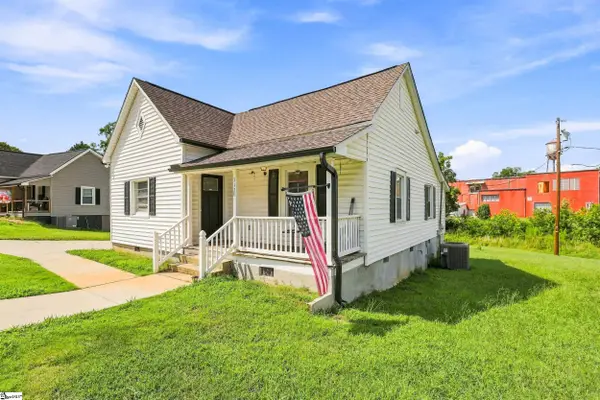 112 W 1st Street, Williamston, SC 29697-2206