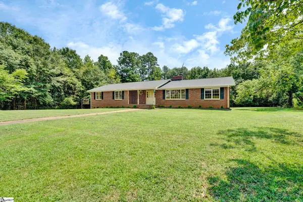 22 Jackson Drive, Wellford, SC 29385