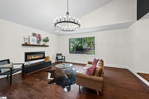 16 Hoppin John Lane, Taylors, SC 29687