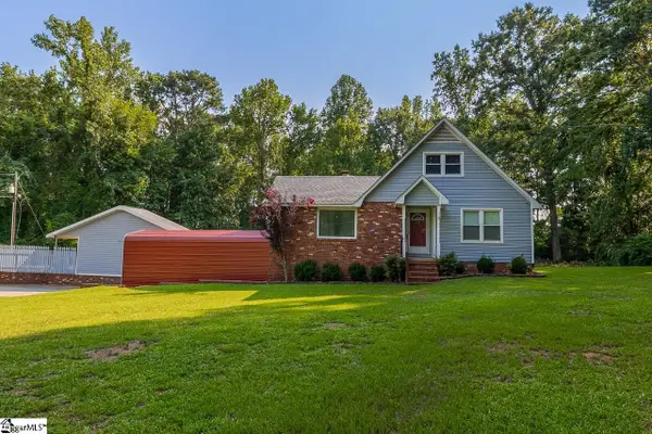 822 Mount Moriah Road, Greenwood, SC 29646
