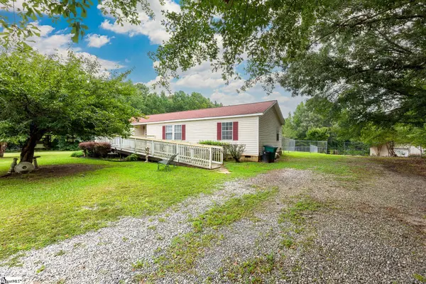 377 Fort Lndley Road, Laurens, SC 29360