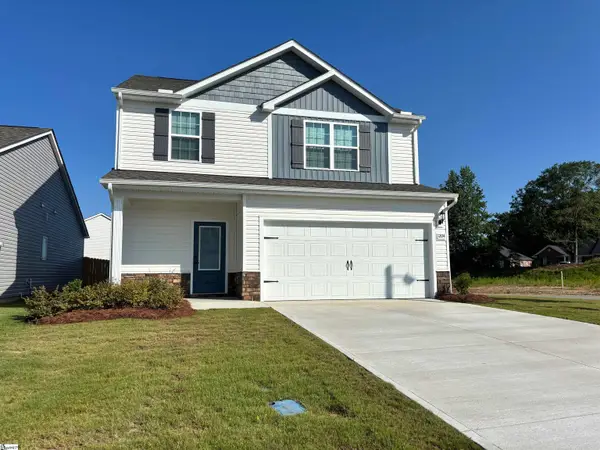 1204 Crested Iris Street, Moore, SC 29369