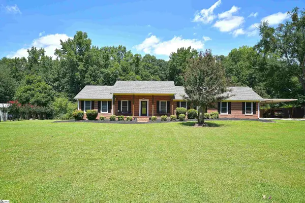 127 Rolling Green Circle, Greenville, SC 29615