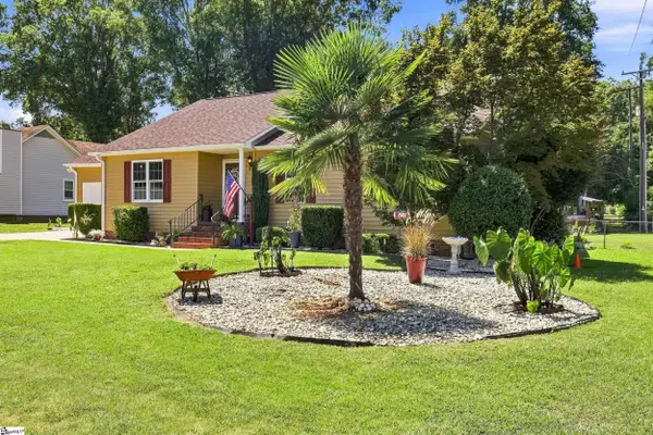 1009 Willow Run Road, Anderson, SC 29621