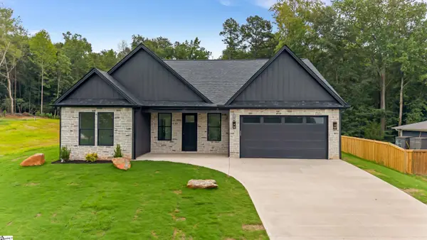 169 Lakeshore Drive, Chesnee, SC 29323