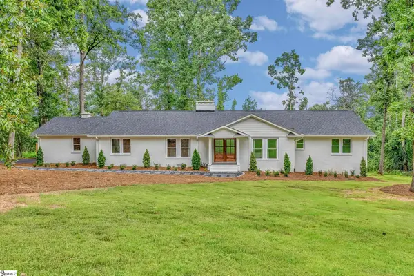 111 Rolling Green Circle, Greenville, SC 29615