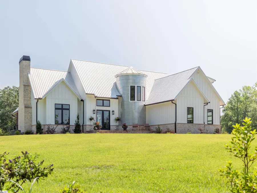 1425 S Harper Street, Laurens, SC 29360 - #2