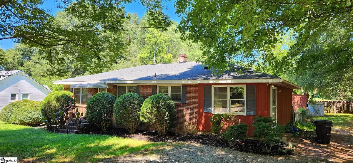 521 E Main Street, Pendleton, SC 29670 - #1