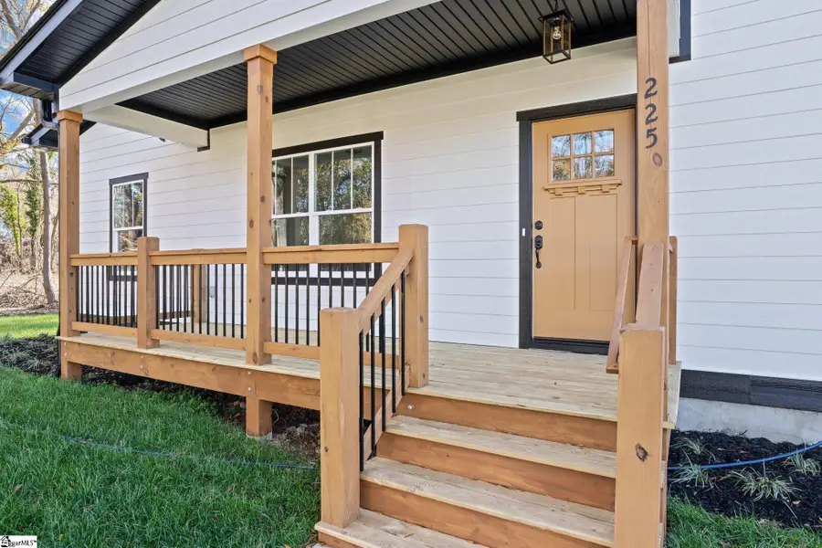 225 Cedar Street, Woodruff, SC 29388 - #3