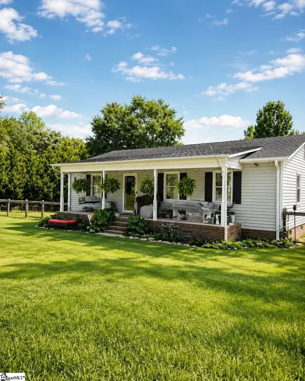 10479 Hwy 101 Highway, Gray Court, SC 29645