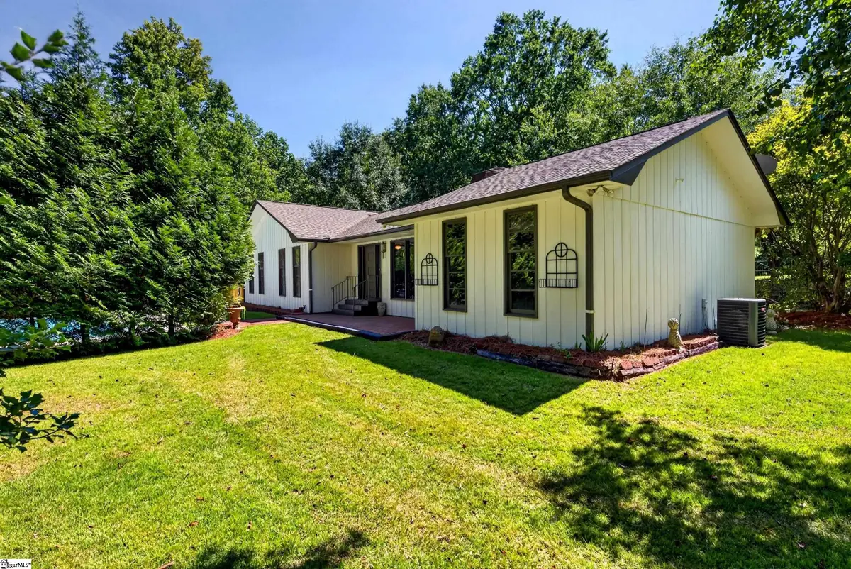 215 Rutledge Lake Road, Greenville, SC 29617 - #1
