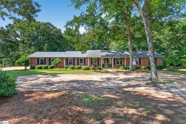 618 Racetrack Road, Woodruff, SC 29388