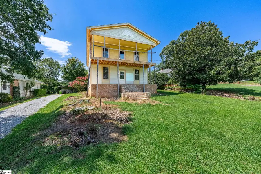 128 S Howard Avenue, Landrum, SC 29356-1538 - #2