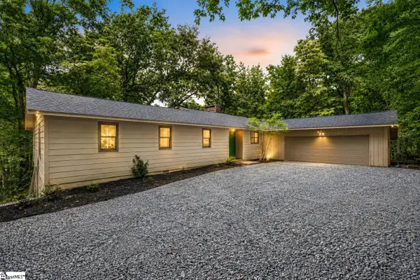 215 Hearthstone Ridge Rd Road, Landrum, SC 29356
