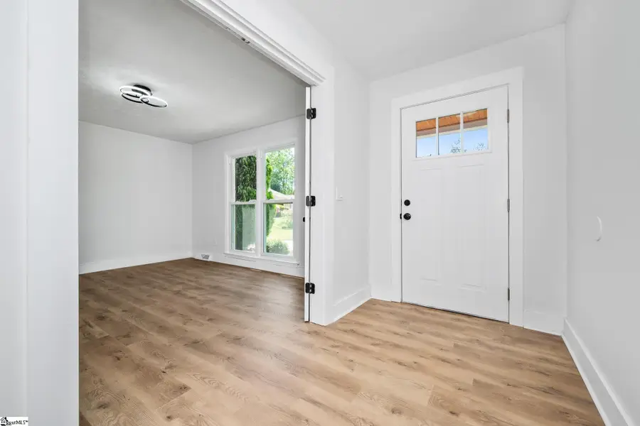 3 Hibourne Court, Greenville, SC 29615 - #2