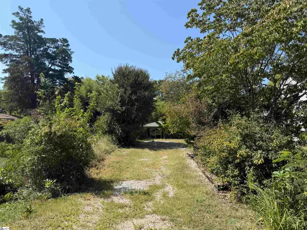 128 E Wilburn Avenue, Greenville, SC 29611