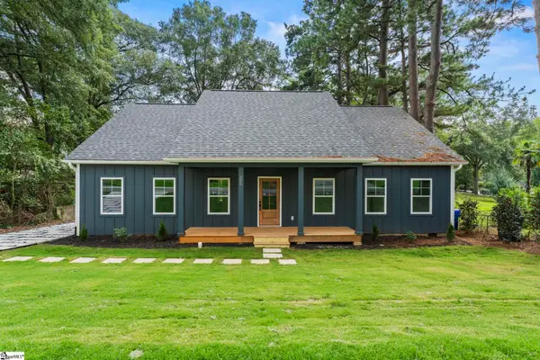 206 Princeton Avenue, Greenville, SC 29607-1635