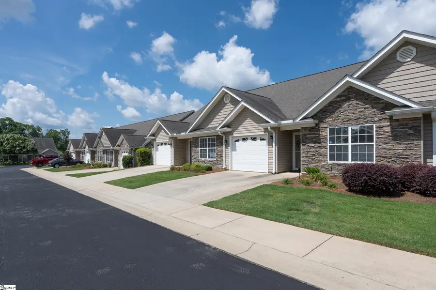 109 Shalom Drive, Simpsonville, SC 29681 - #3
