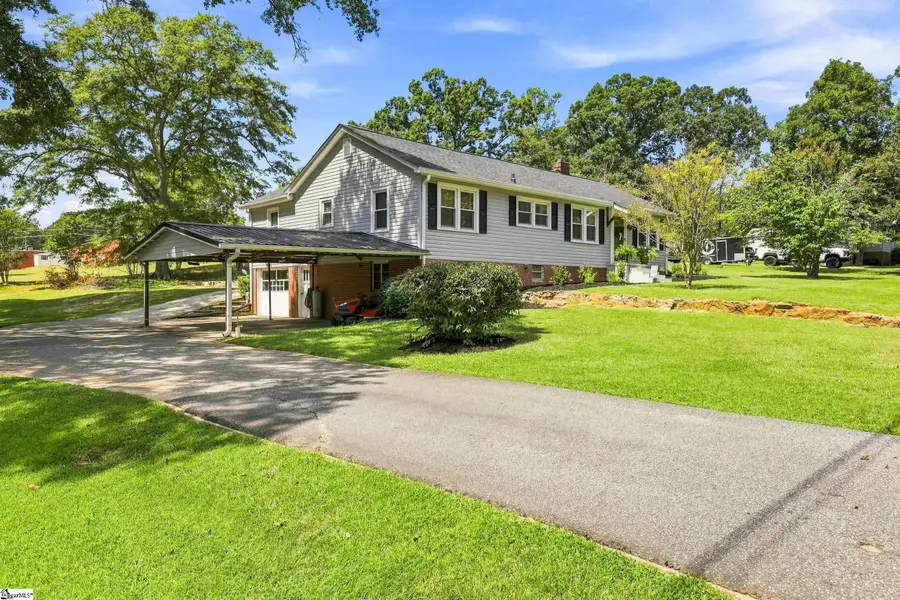 103 Horton Avenue, Belton, SC 29627 - #2