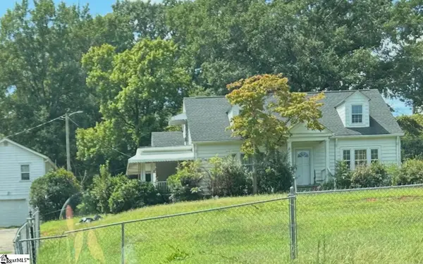2819 Poinsett Highway, Greenville, SC 29609