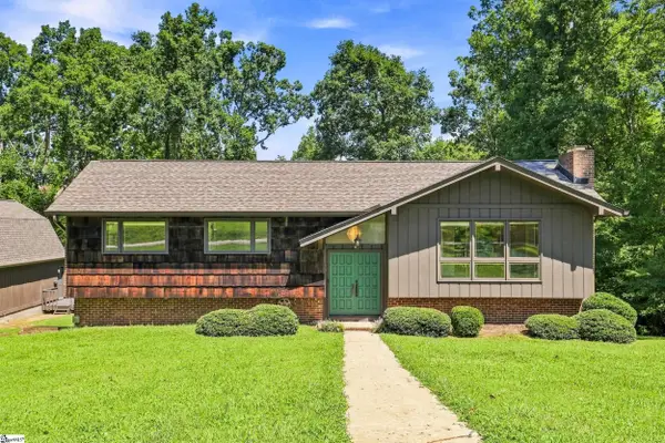 4 Riverview Drive, Greenville, SC 29611-6549