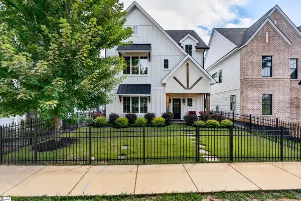 14 Perry Avenue, Greenville, SC 29601