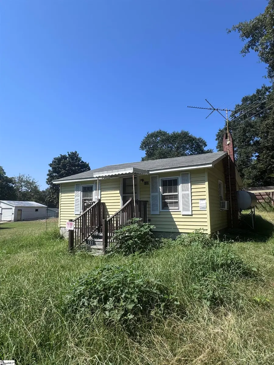 117 N Texas Avenue, Chesnee, SC 29323 - #2