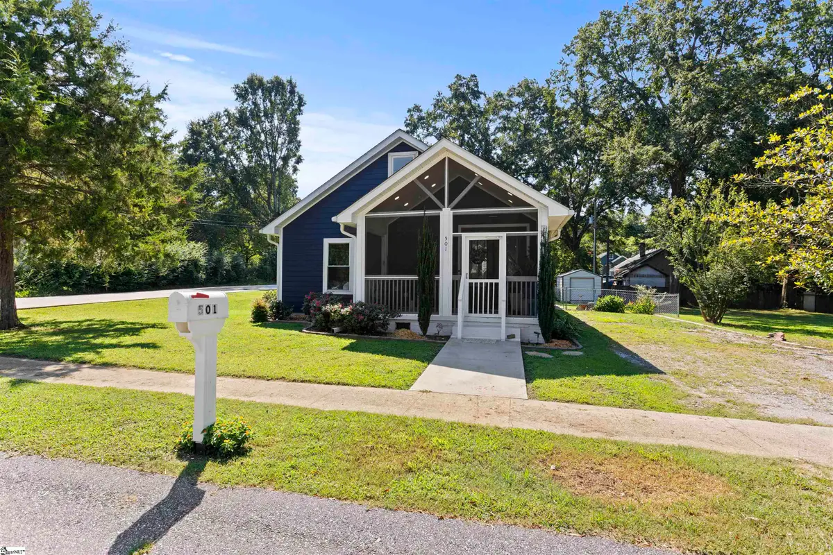 501 W Curtis Street, Simpsonville, SC 29681 - #1