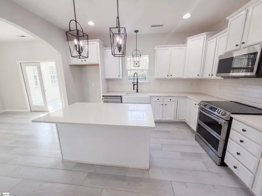 605 Tugaloo Road, Travelers Rest, SC 29690 - #2