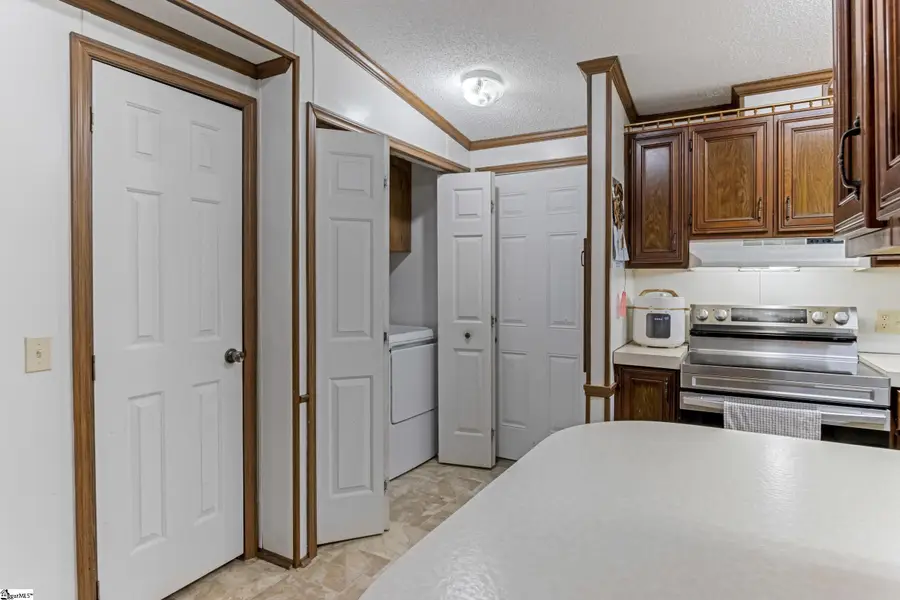 181 White Road, Wellford, SC 29385 - #2