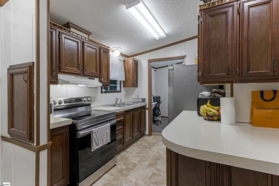 181 White Road, Wellford, SC 29385 - #3