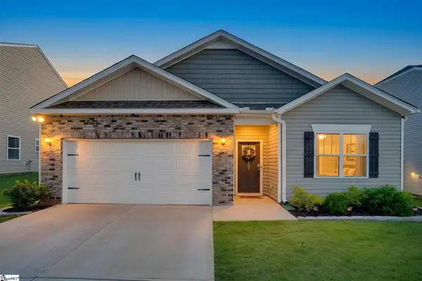 204 Fountain Oak Lane, Easley, SC 29642