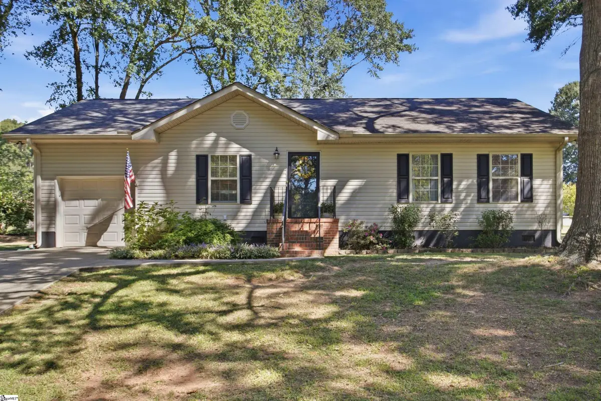 216 Helen Street, Simpsonville, SC 28681 - #1