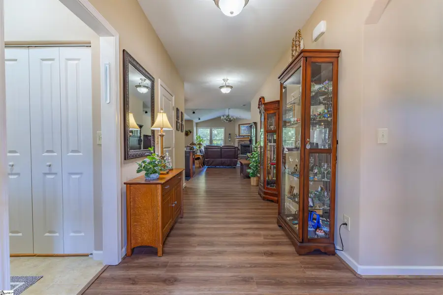 22 Summerdale Drive, Taylors, SC 29687 - #2