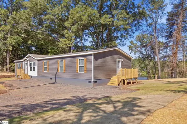 438 Berry Shoals Road, Duncan, SC 29334