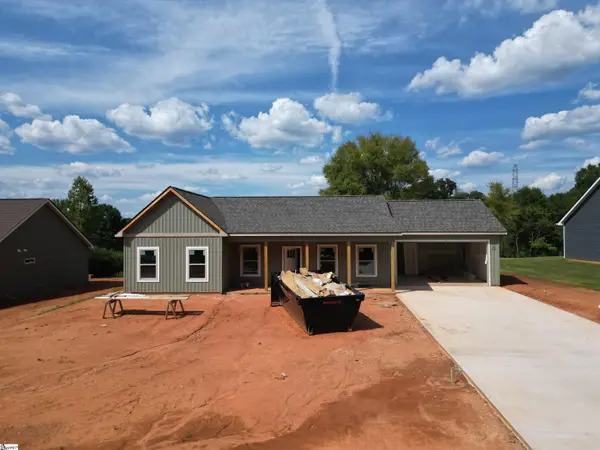 530 Hellams Road, Gray Court, SC 29645