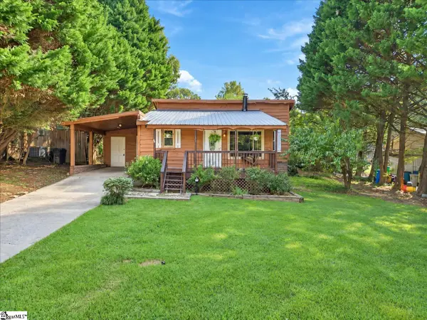 124 Nottingham Lane, Easley, SC 29640